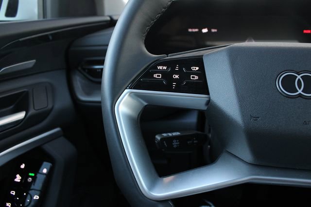 Used 2025 Audi Q5 Premium Plus w/ Premium Plus AWD/4WD image 12