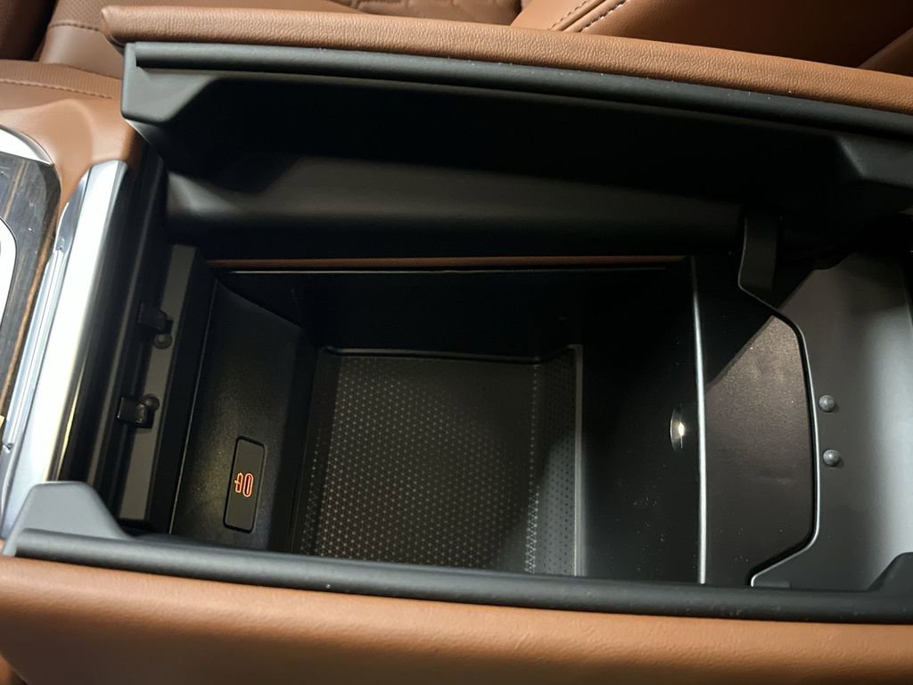 New 2026 BMW X7 M60i image 21