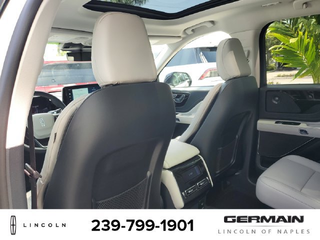 New 2026 Lincoln Aviator AWD image 19