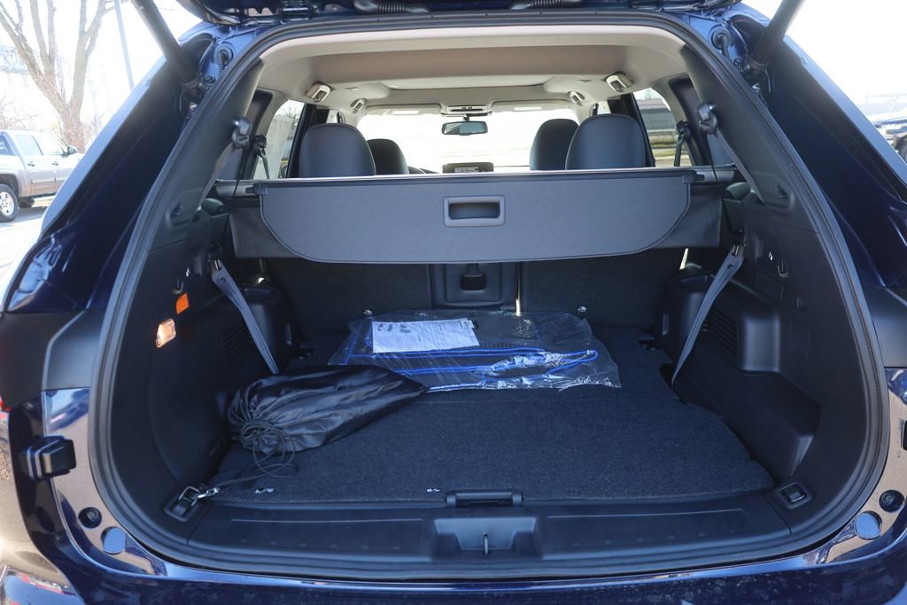 New 2025 Mitsubishi Outlander SE image 18