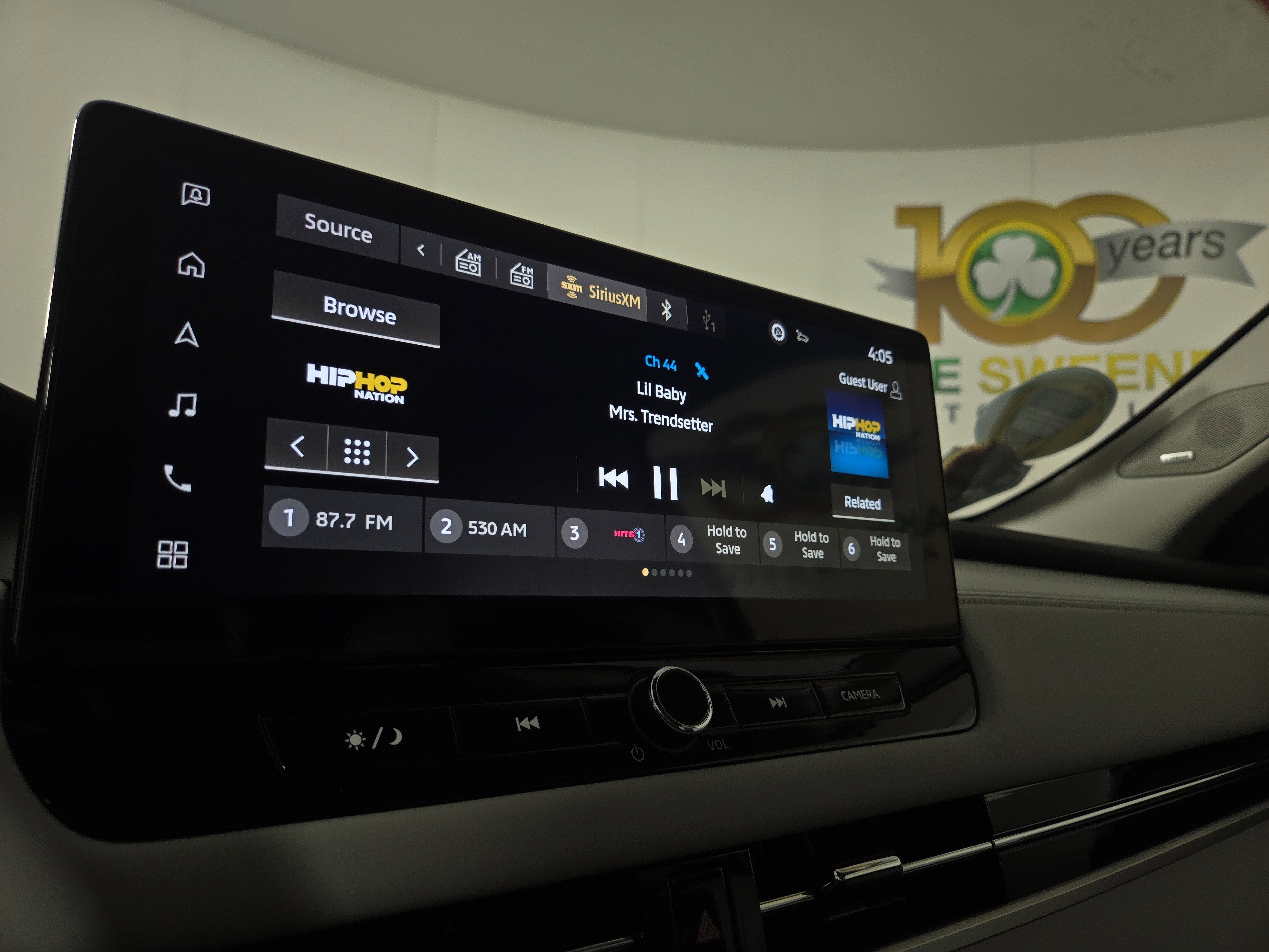 New 2025 Mitsubishi Outlander SE image 19