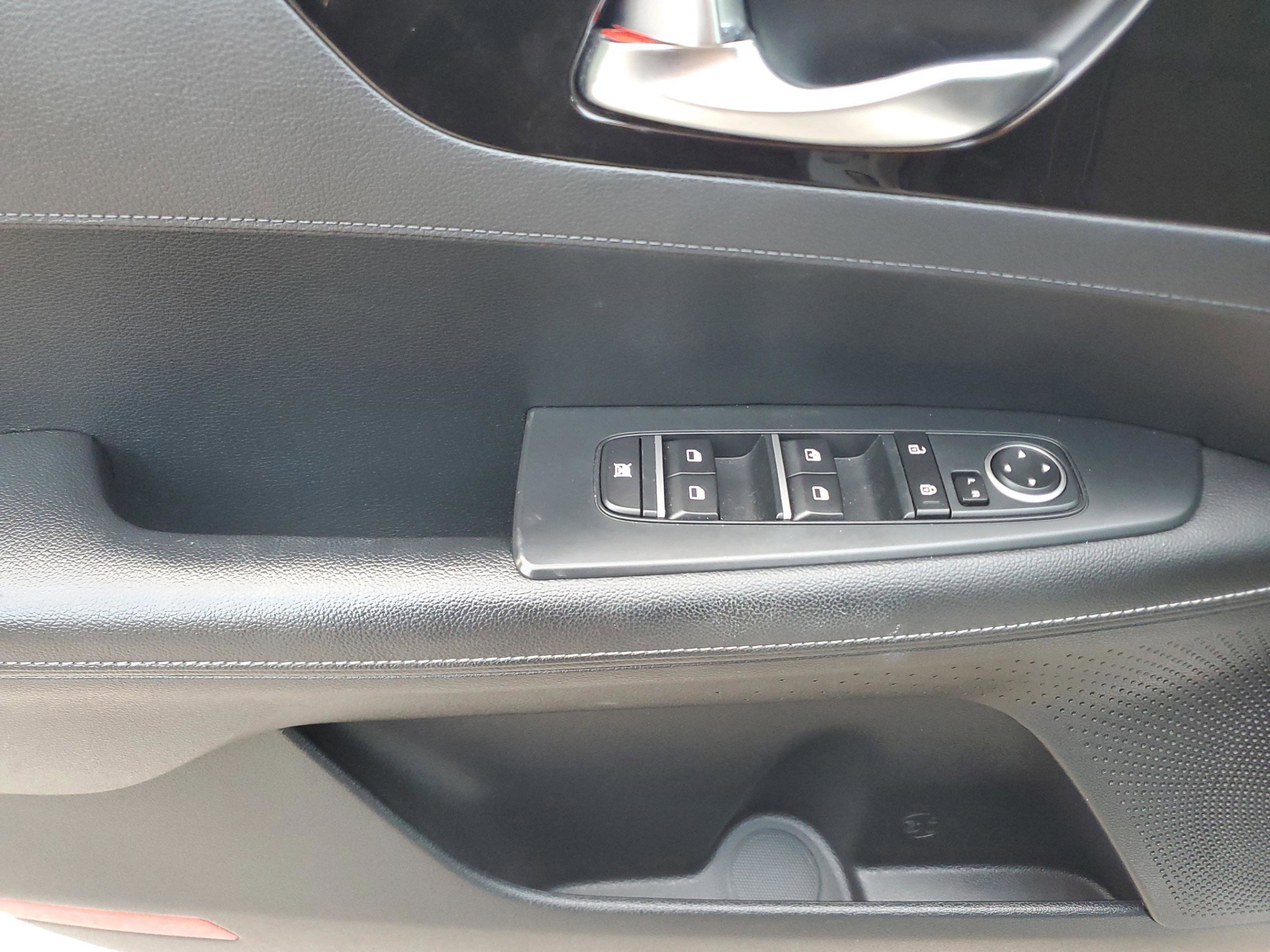 Used 2019 Kia Forte S w/ S Premium Package FWD image 13