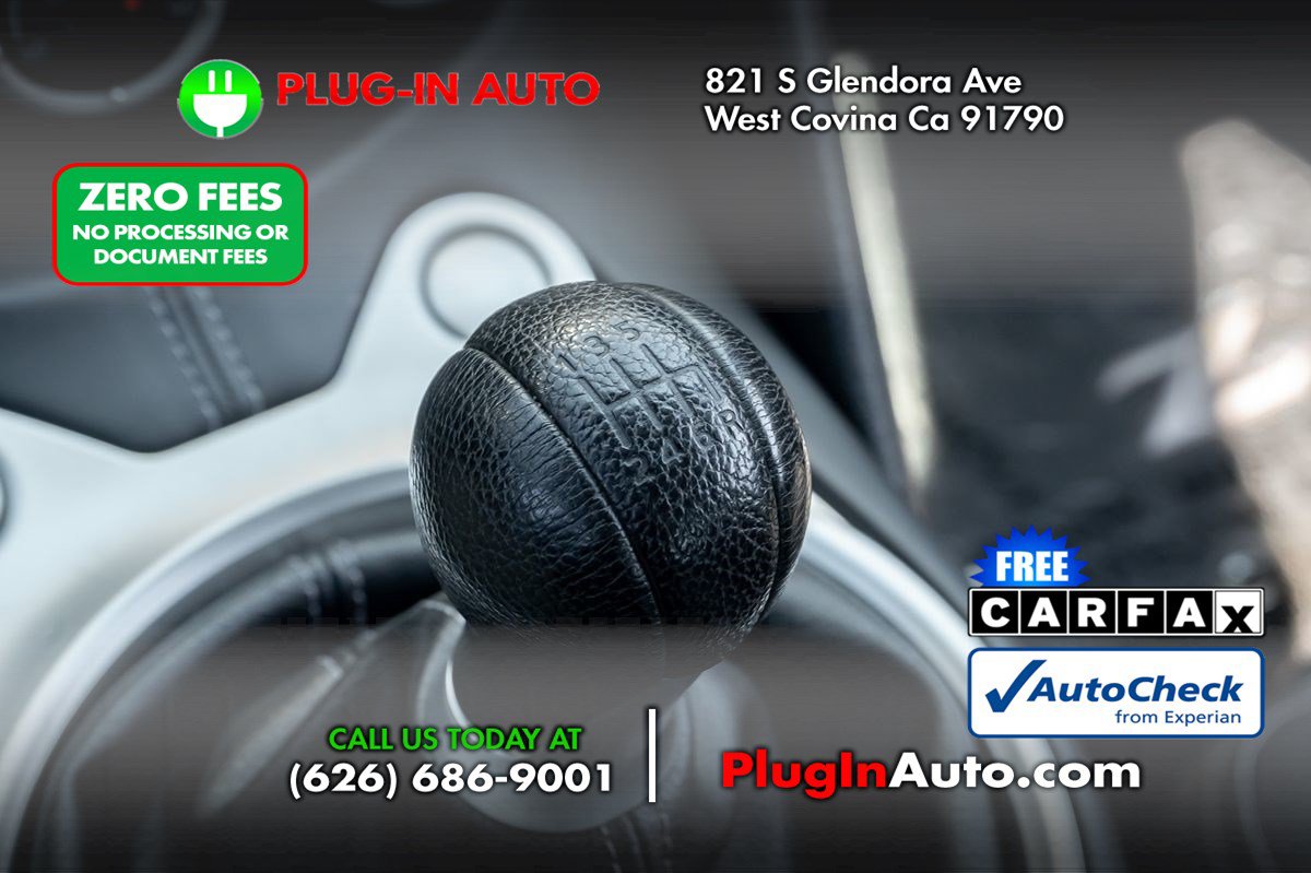Used 2009 Nissan 370Z Touring RWD image 21