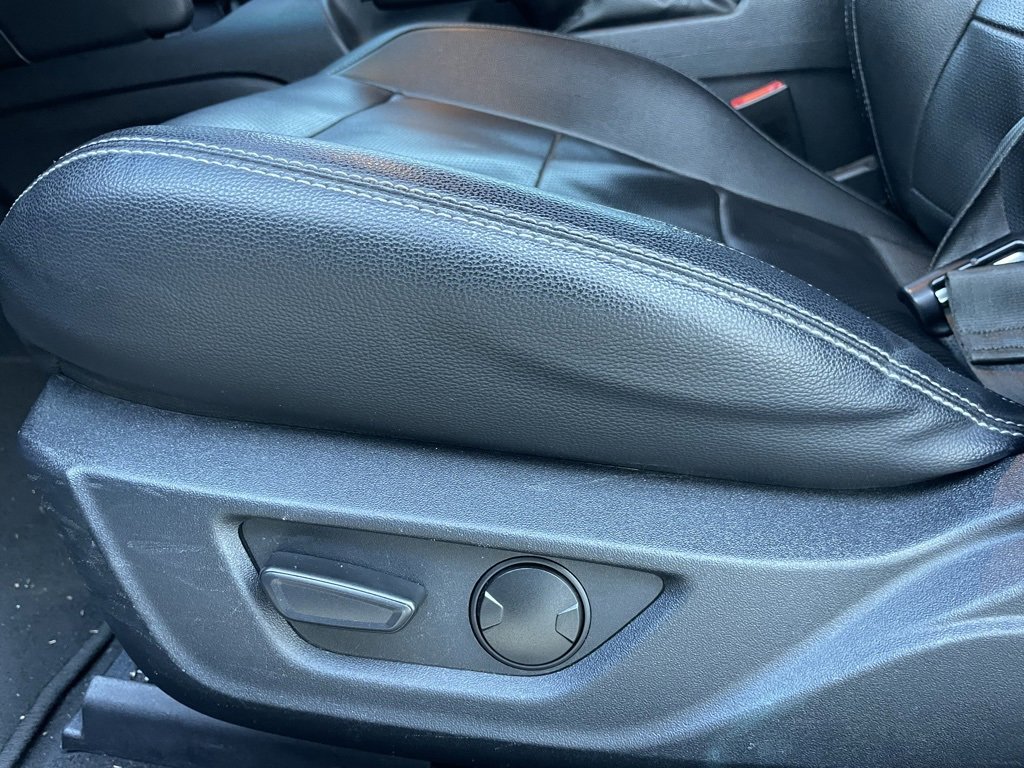 Used 2022 Ford Mustang Premium image 10