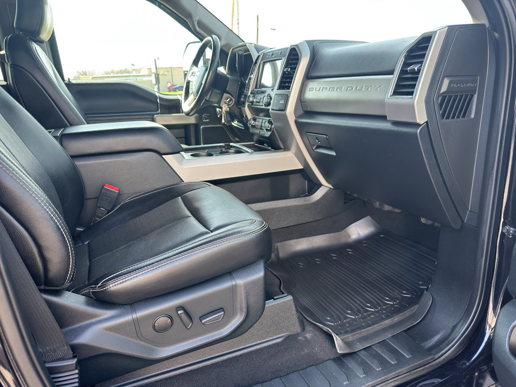 Used 2021 Ford F250 Lariat w/ Chrome Package image 30