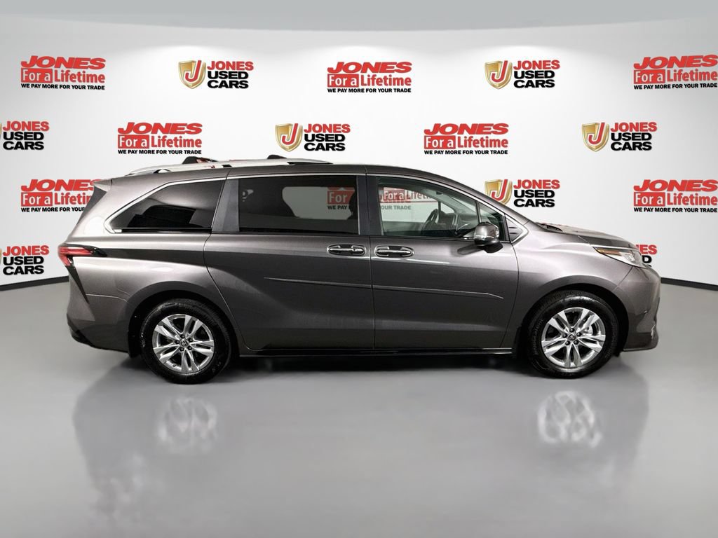 Certified 2024 Toyota Sienna Limited AWD/4WD image 18