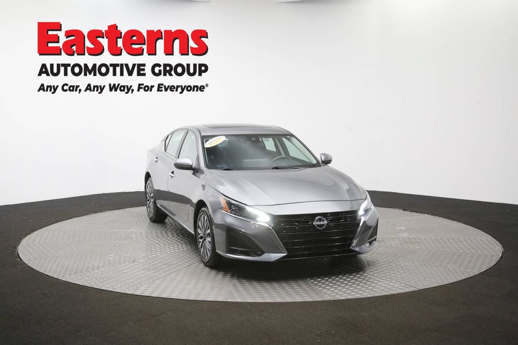 Used 2023 Nissan Altima 2.5 SV w/ SV Premium Package AWD/4WD image 51