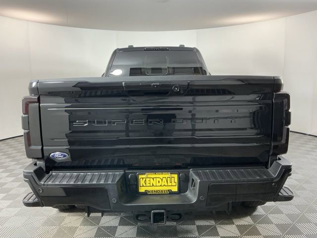 Certified 2025 Ford F450 Platinum w/ FX4 Off-Road Package image 5