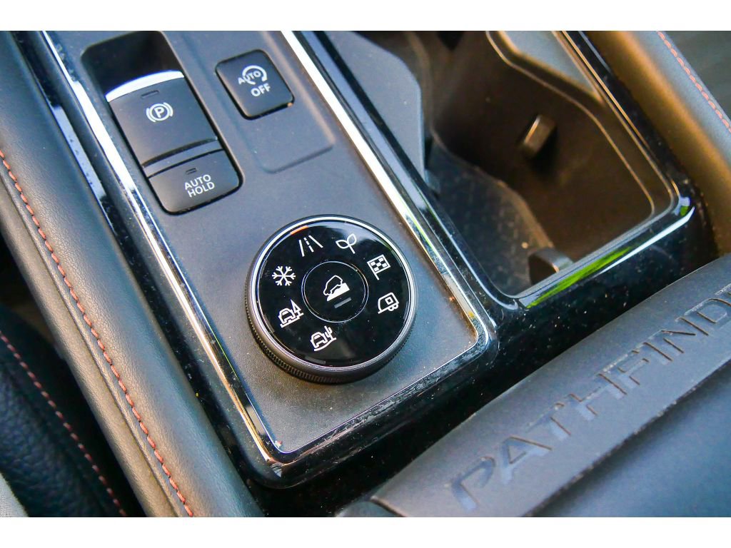 Used 2023 Nissan Pathfinder Rock Creek AWD/4WD image 23