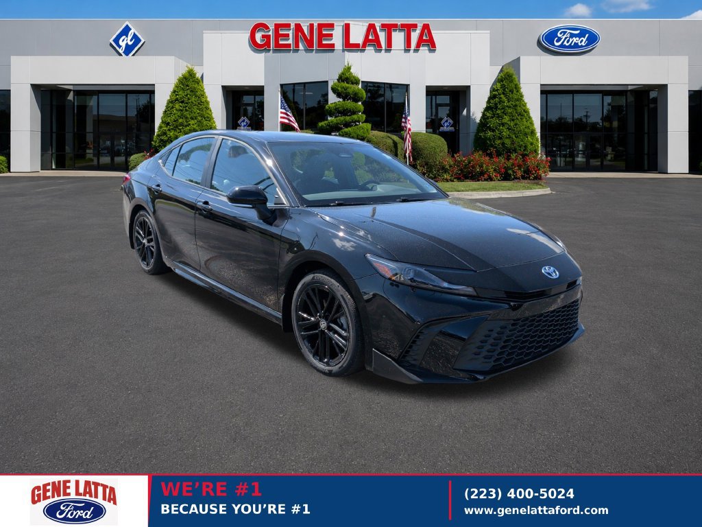 Used 2025 Toyota Camry SE w/ Convenience Package
