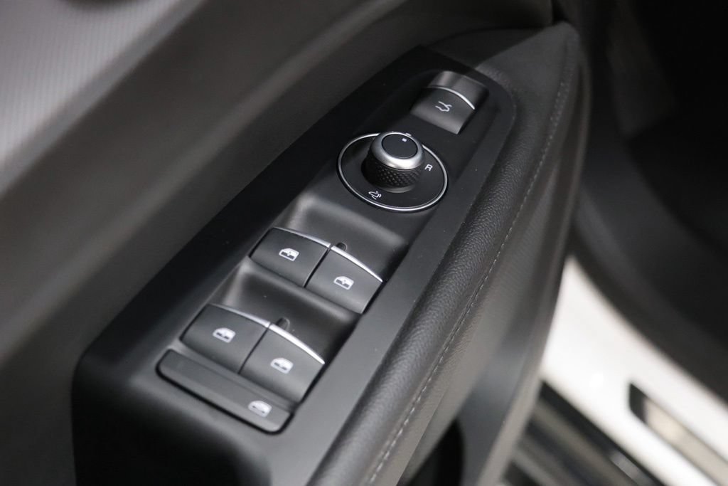 Used 2024 Alfa Romeo Stelvio Veloce AWD/4WD image 19