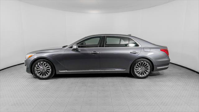 Used 2017 Genesis G90 3.3T Premium image 3