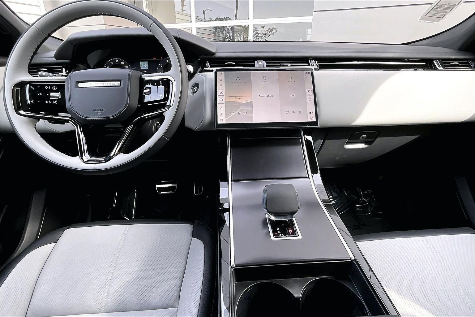 New 2026 Land Rover Range Rover Velar Dynamic SE image 5