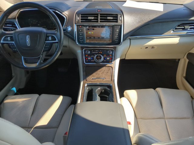 Used 2019 Lincoln Continental Reserve AWD/4WD image 14