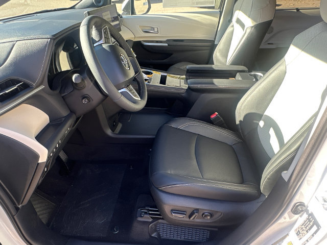 New 2026 Toyota Sienna Platinum AWD/4WD image 26
