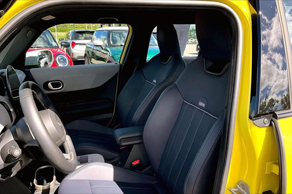 Used 2026 MINI Cooper S FWD image 25