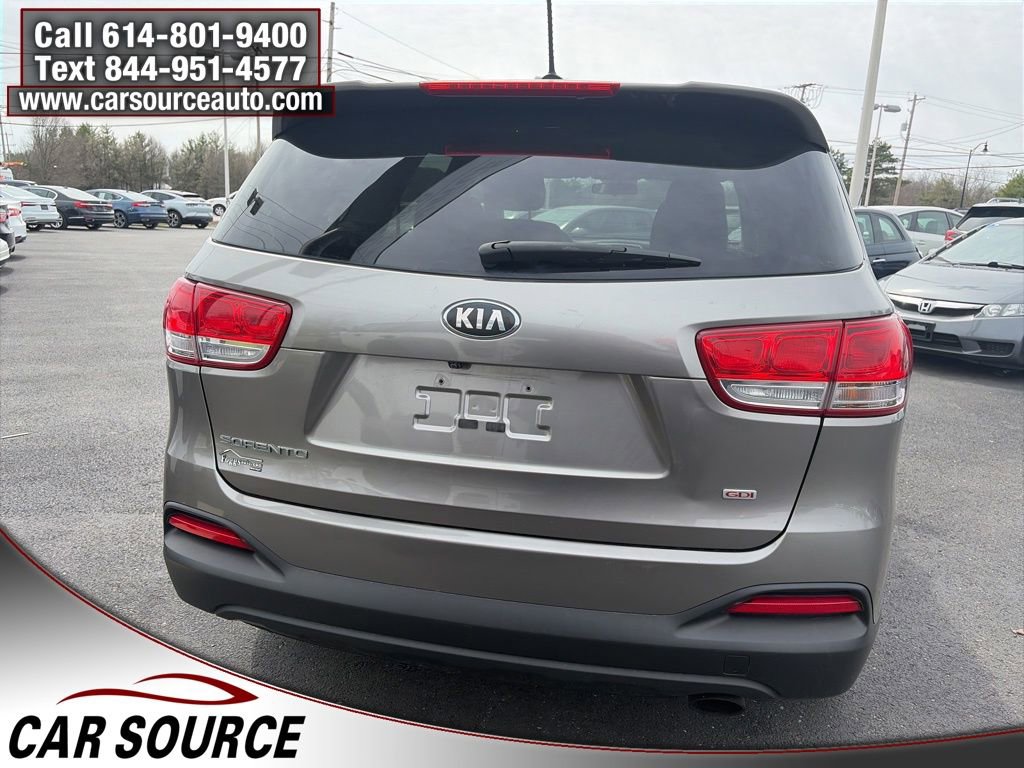 Used 2016 Kia Sorento LX image 6