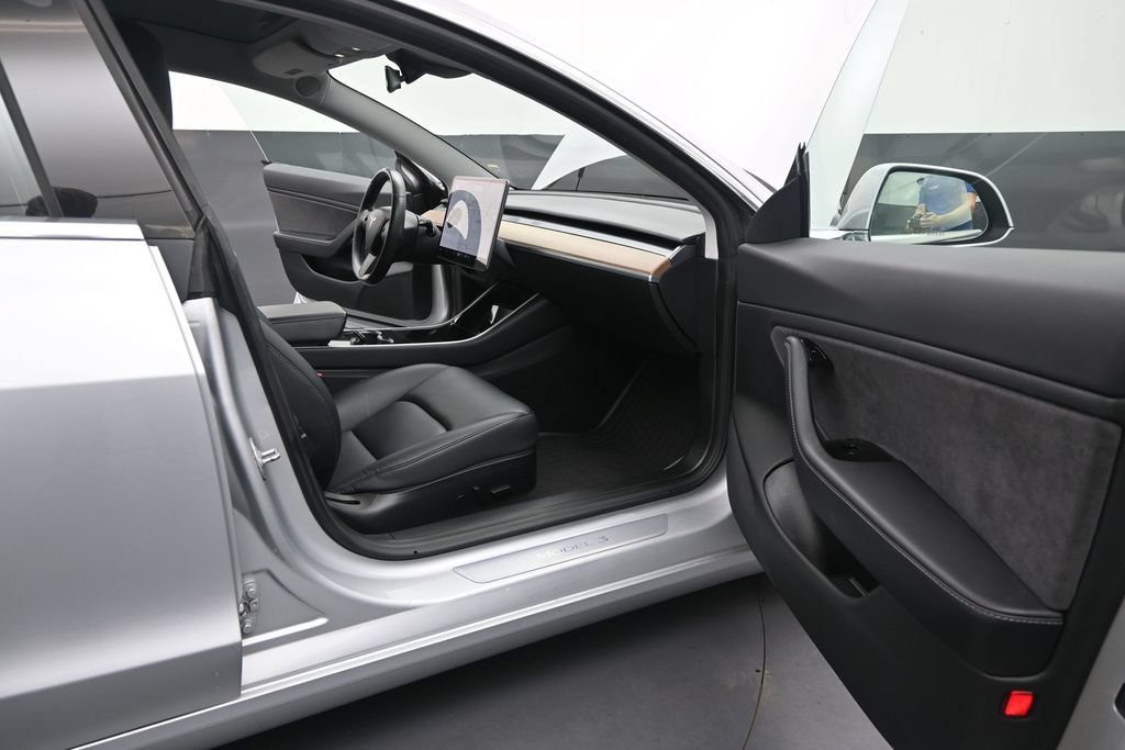 Used 2018 Tesla Model 3 Long Range AWD/4WD image 15