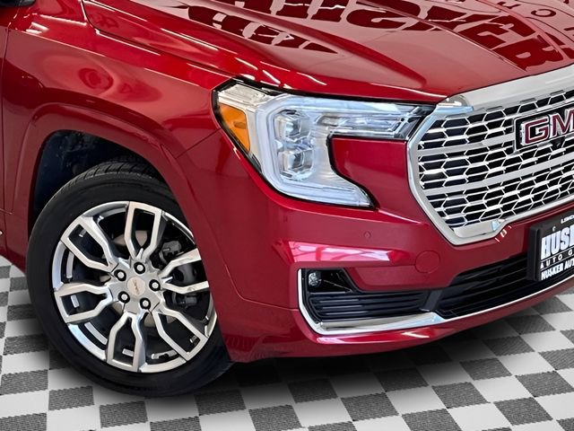 Used 2023 GMC Terrain Denali w/ Denali Premium Package AWD/4WD image 38