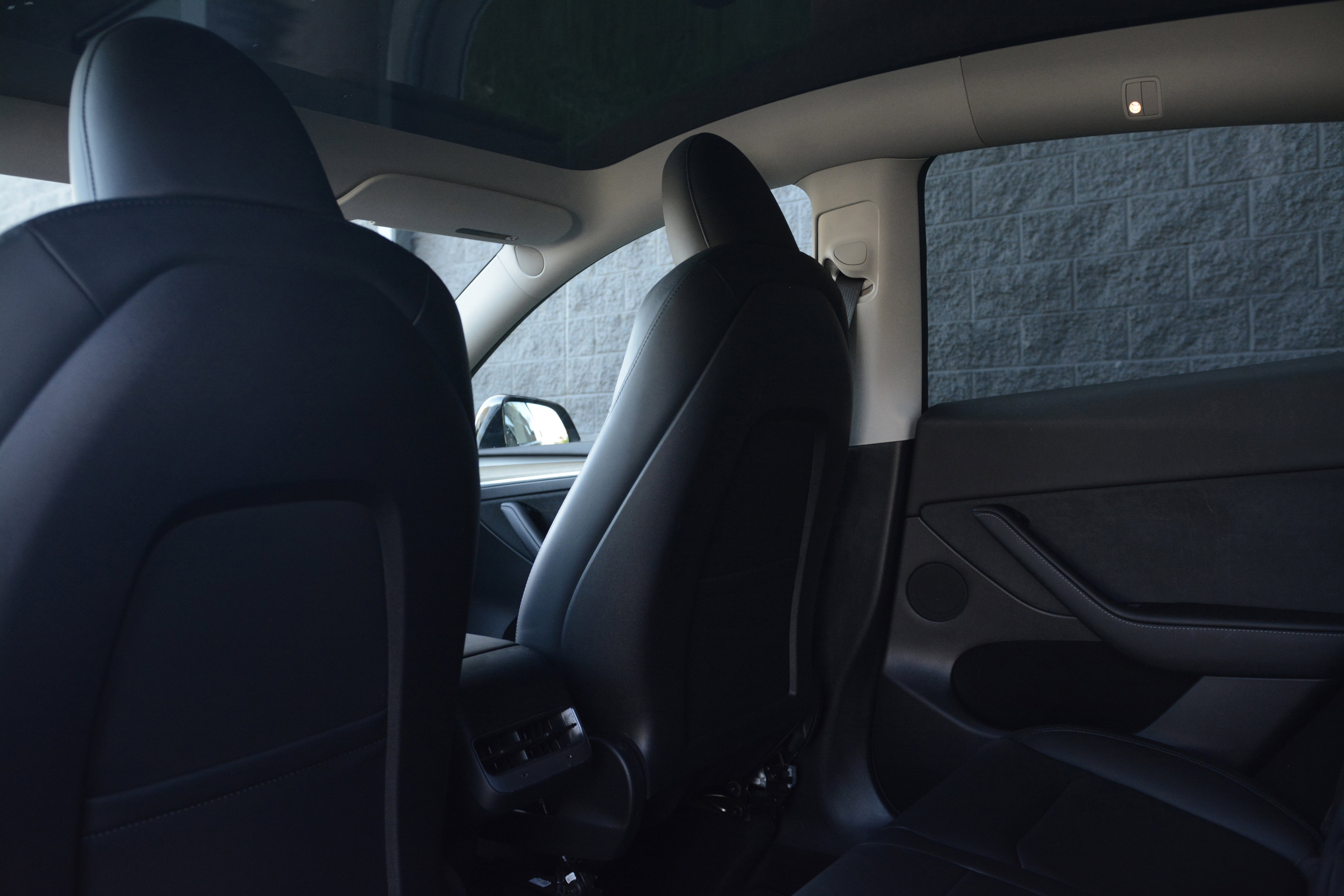 Used 2023 Tesla Model Y Long Range image 28