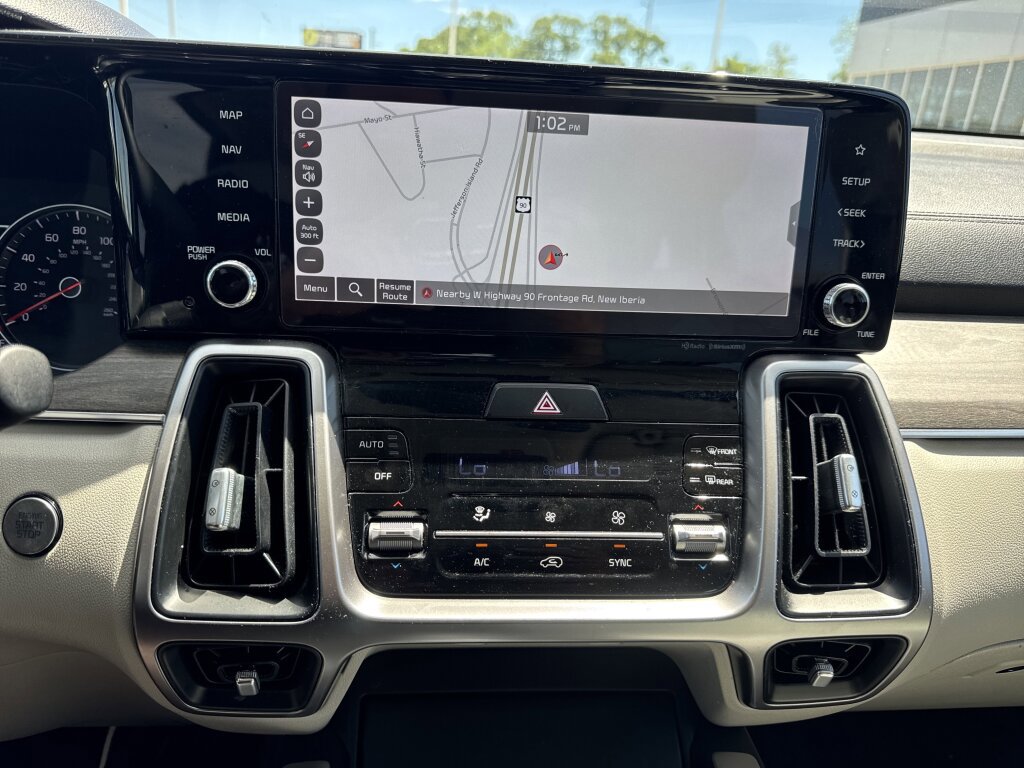 Certified 2023 Kia Sorento EX w/ Panoramic Sunroof Package image 30