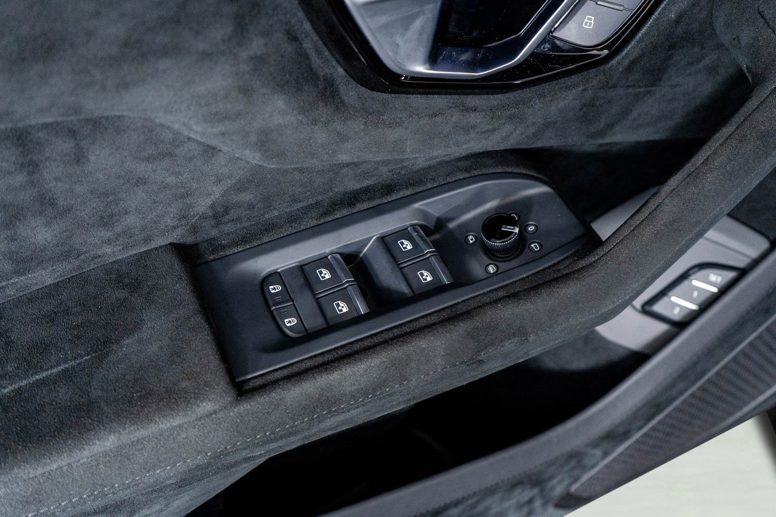 Used 2023 Lamborghini Urus Performante image 61