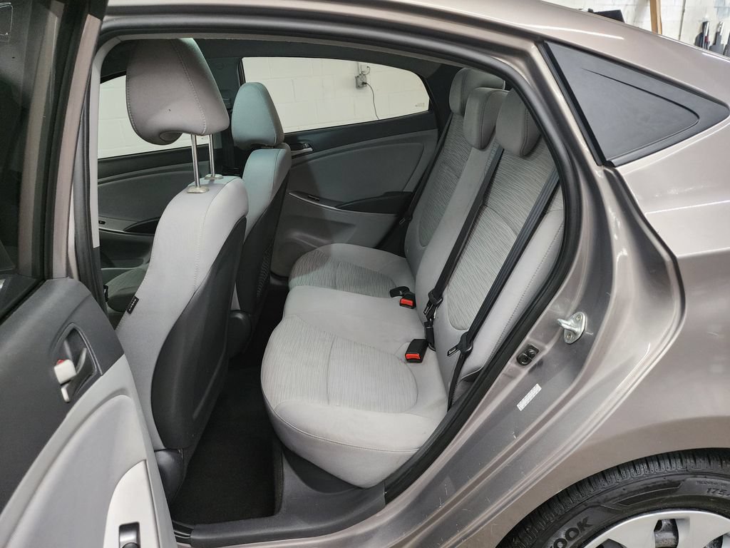 Used 2017 Hyundai Accent SE FWD image 23
