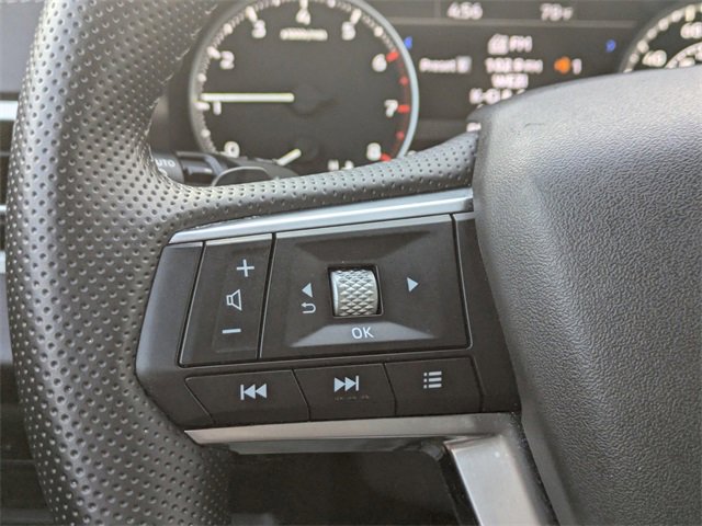 Used 2024 Mitsubishi Outlander FWD image 29