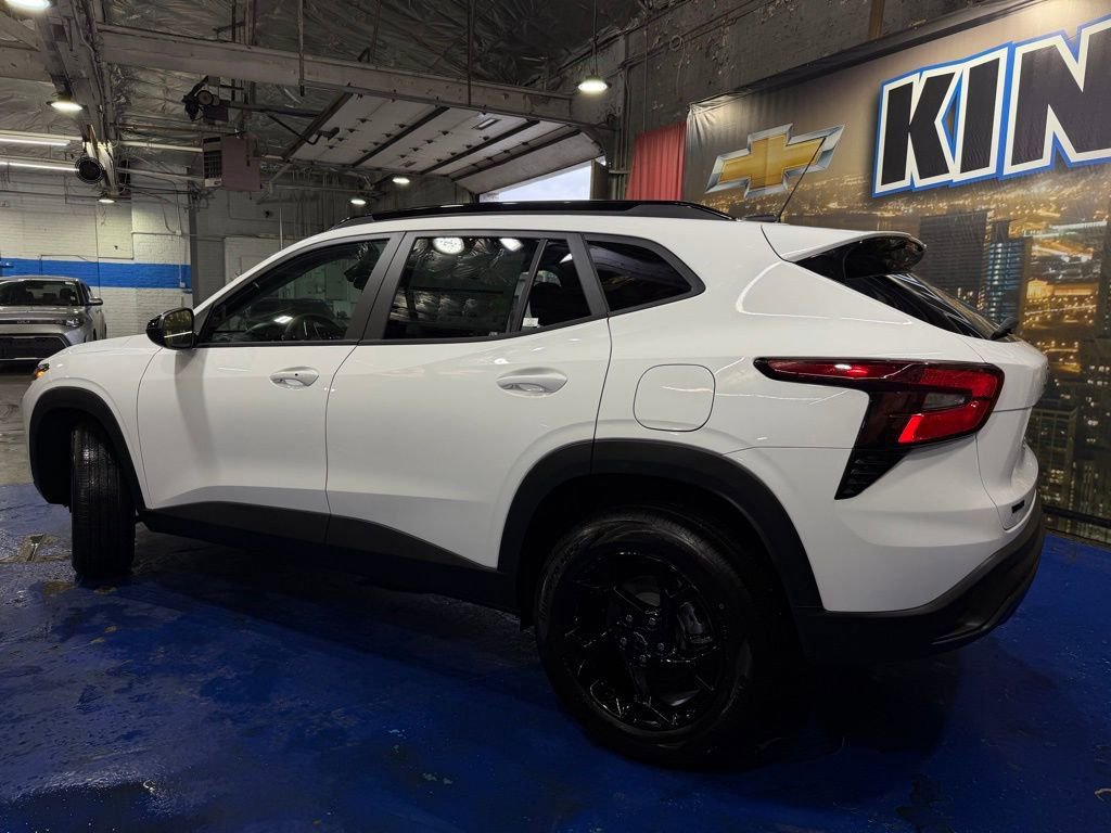 New 2026 Chevrolet Trax LT image 3