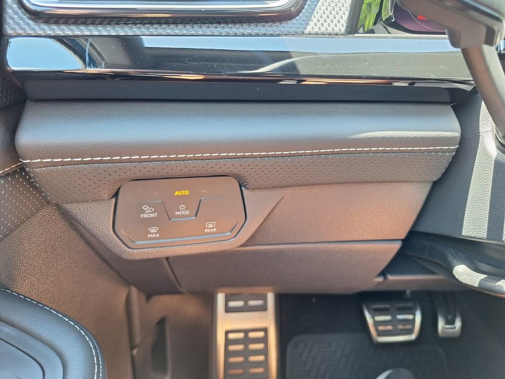 New 2025 Volkswagen Atlas Cross Sport SEL R-Line image 22