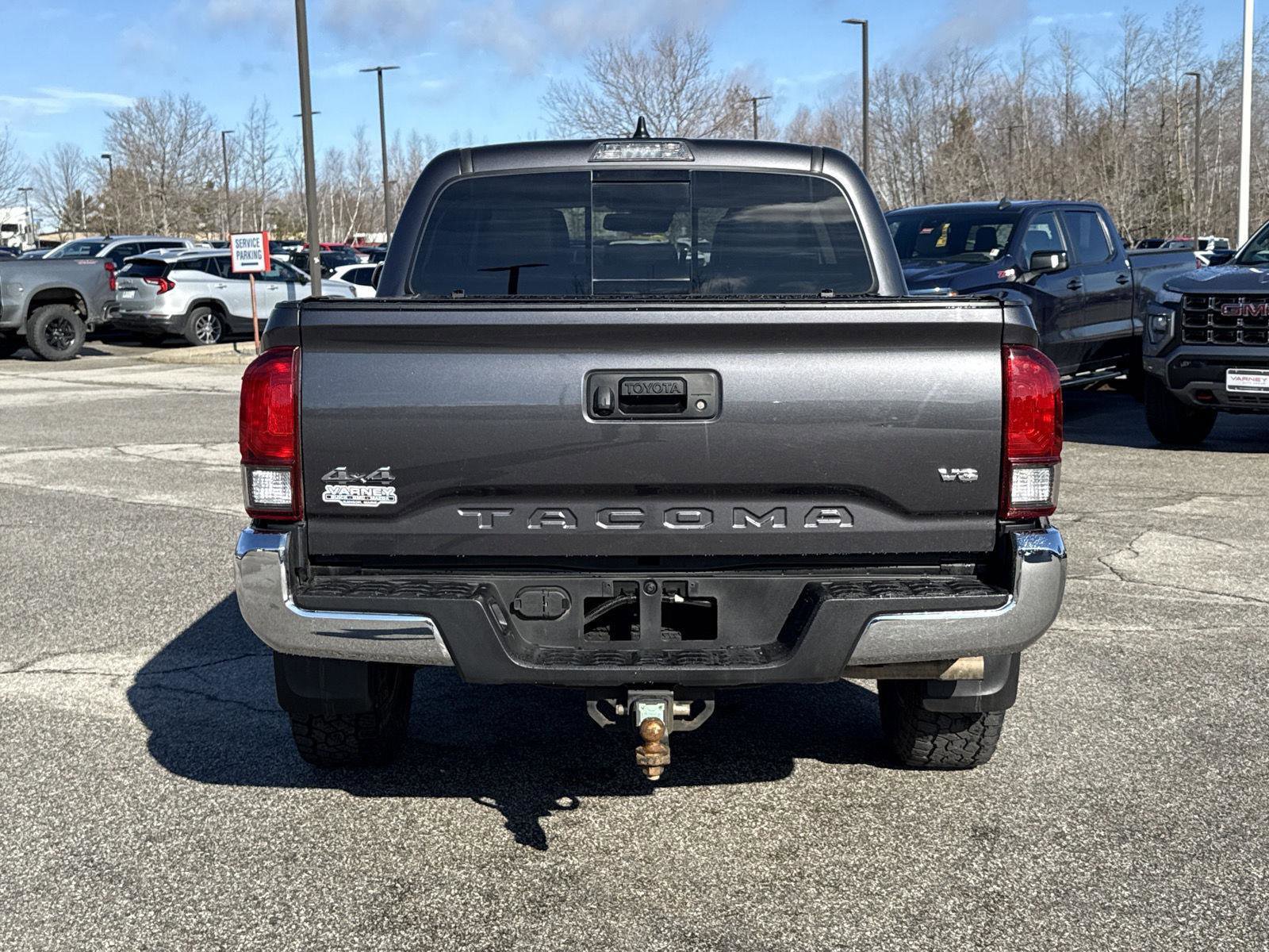 Used 2023 Toyota Tacoma SR5 AWD/4WD image 8