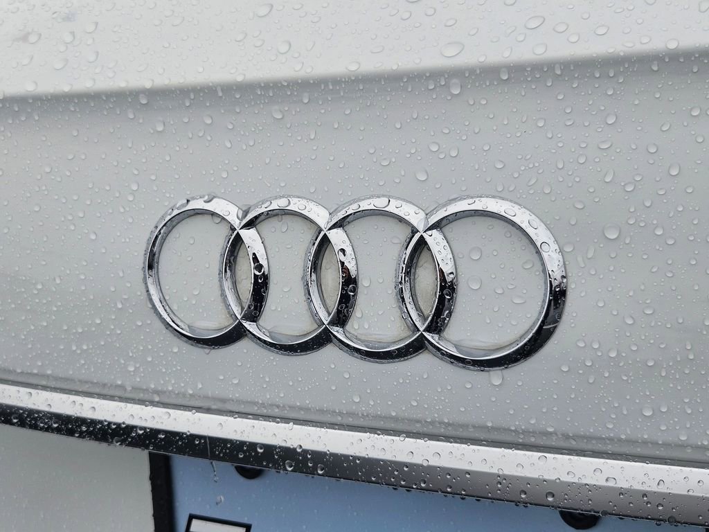 Used 2021 Audi Q5 2.0T Premium w/ Convenience Package image 31