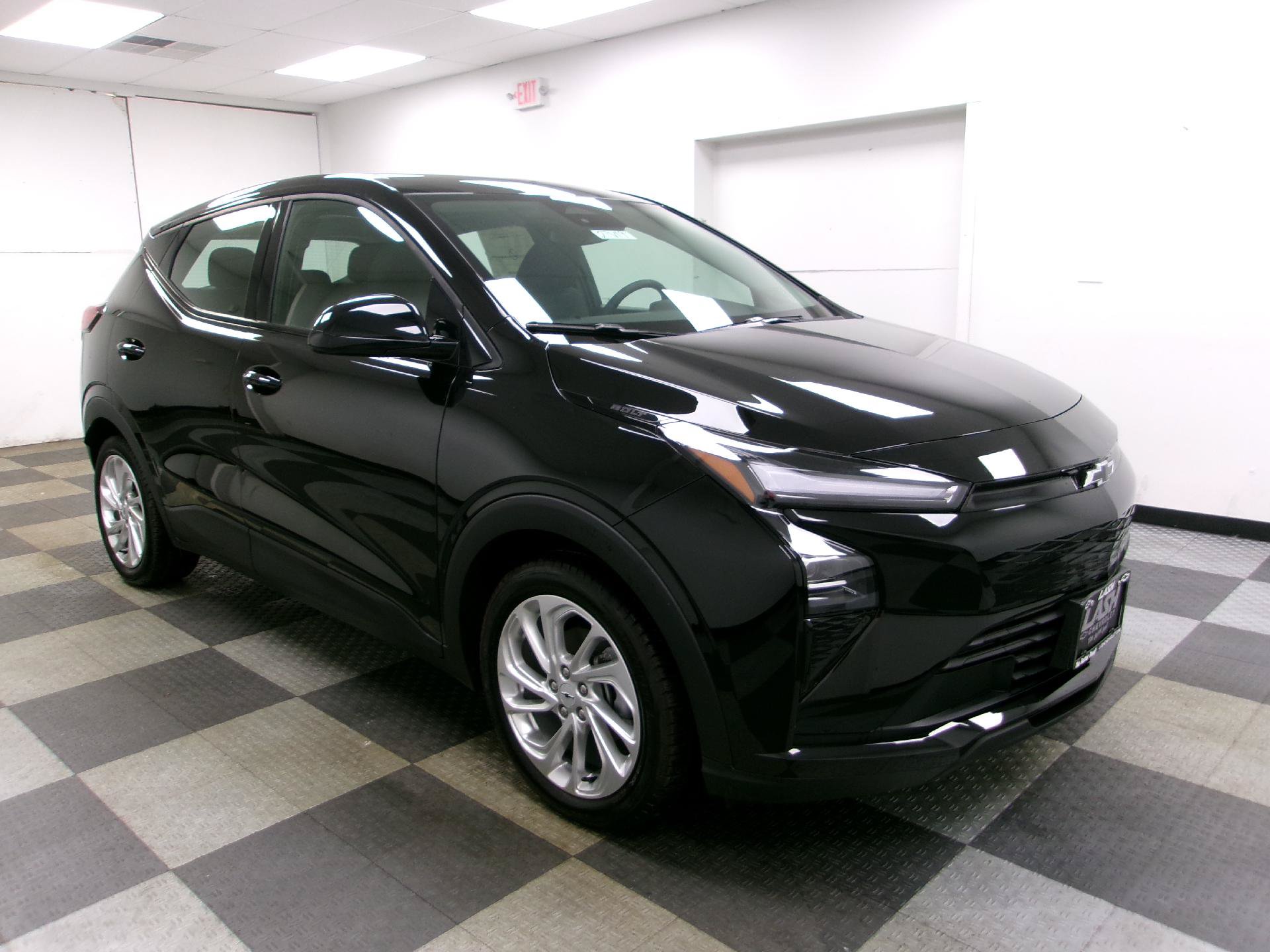 New 2027 Chevrolet Bolt LT w/ Comfort Package FWD image 15