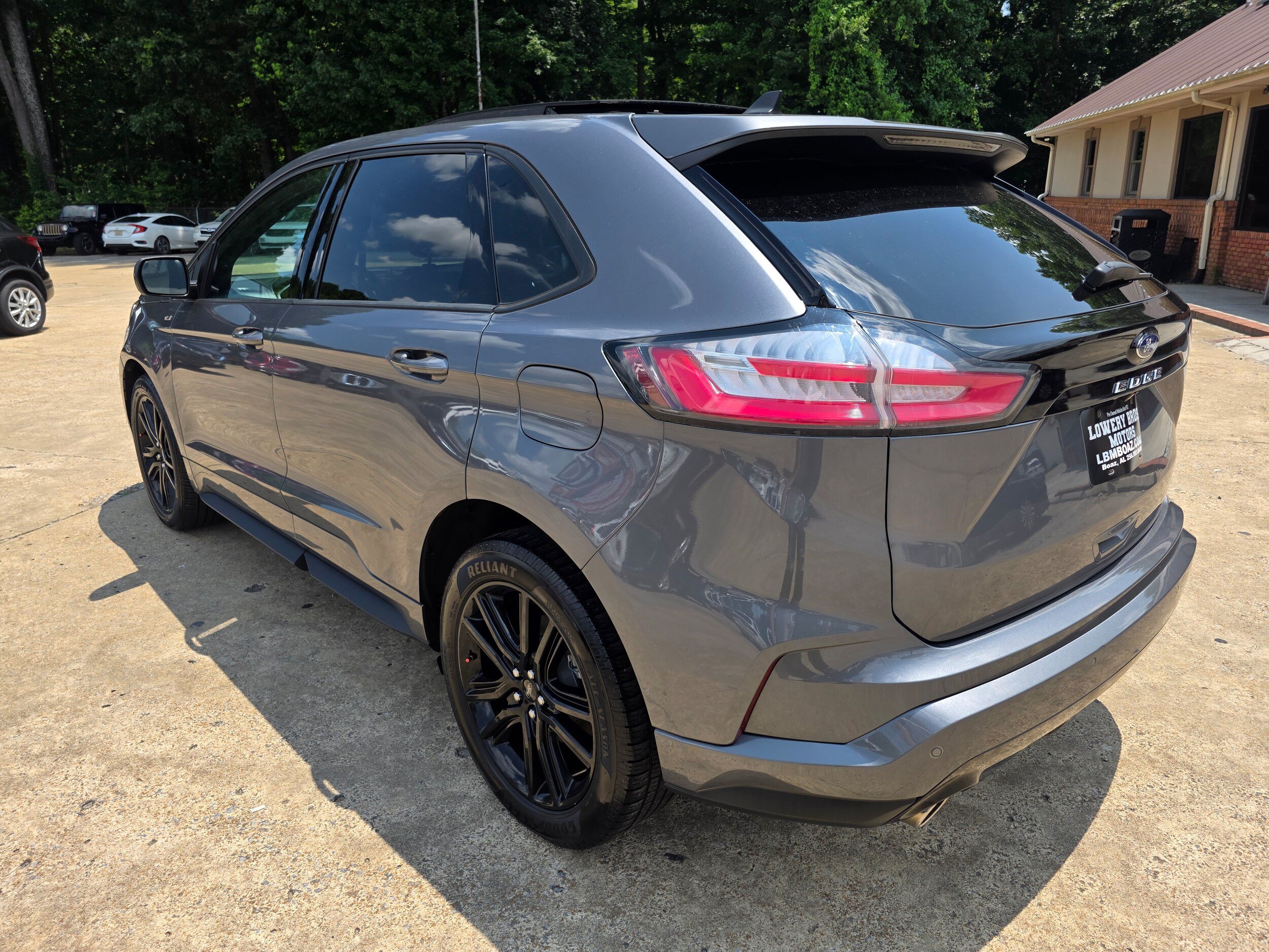 Used 2021 Ford Edge ST-Line FWD image 7
