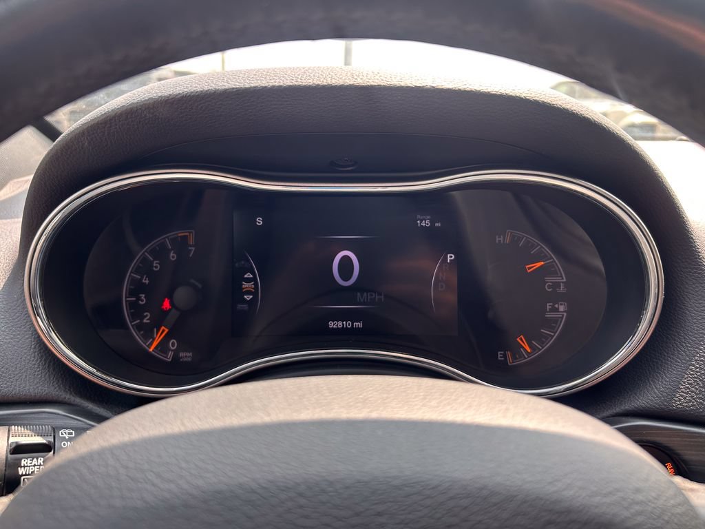 Used 2019 Jeep Grand Cherokee Altitude AWD/4WD image 31