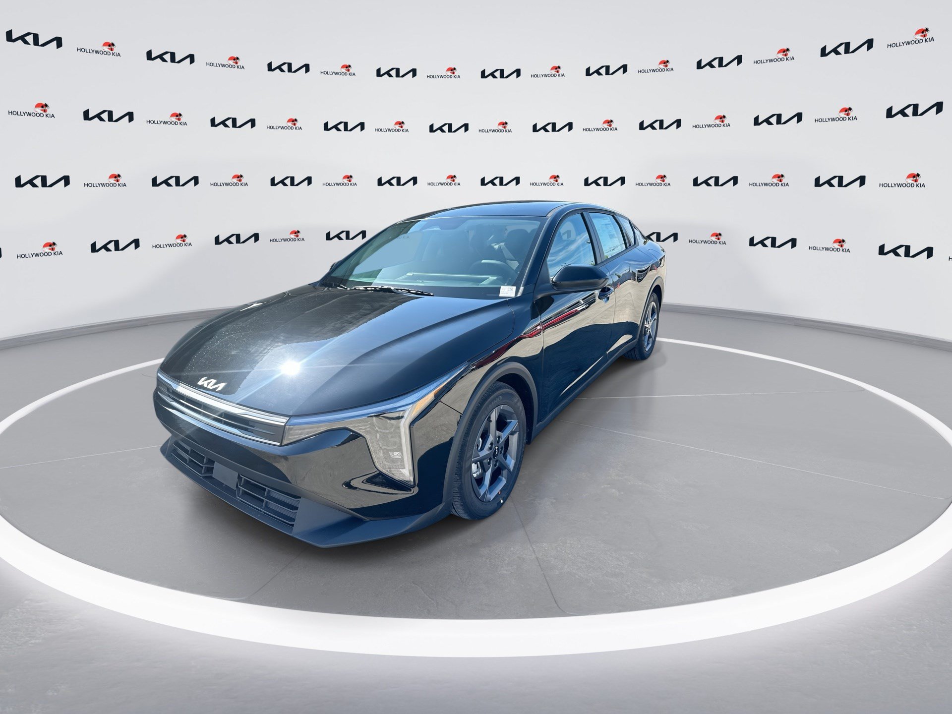 New 2027 Kia Seltos X-Line S w/ X-Line S Premium Package AWD/4WD image 4