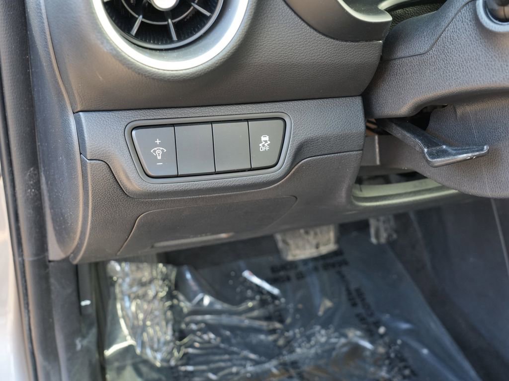 Used 2022 Kia Forte LXS image 19