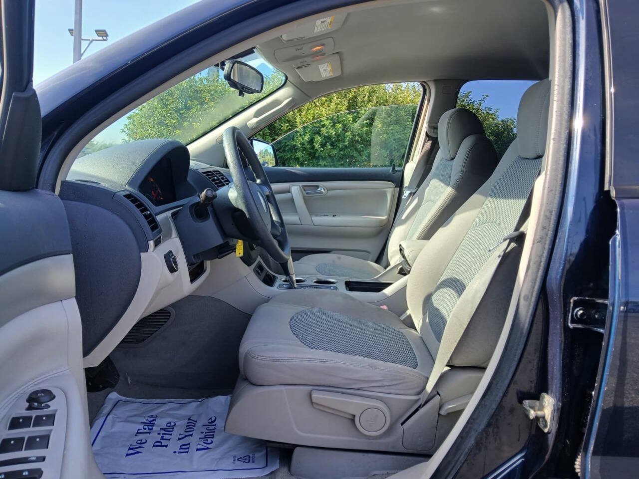 Used 2007 Saturn Outlook XE FWD image 10