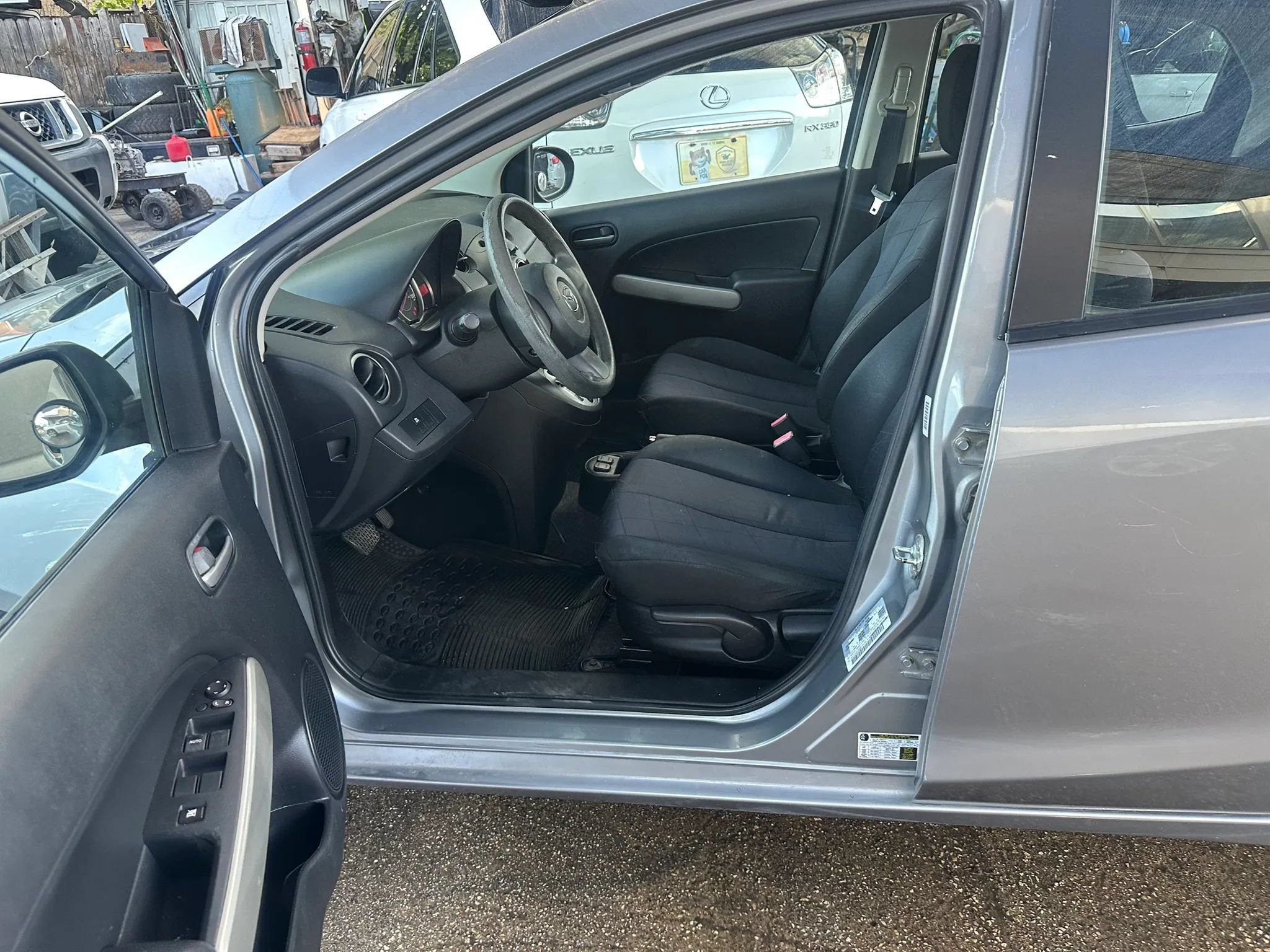 Used 2013 MAZDA MAZDA2 Sport FWD image 14