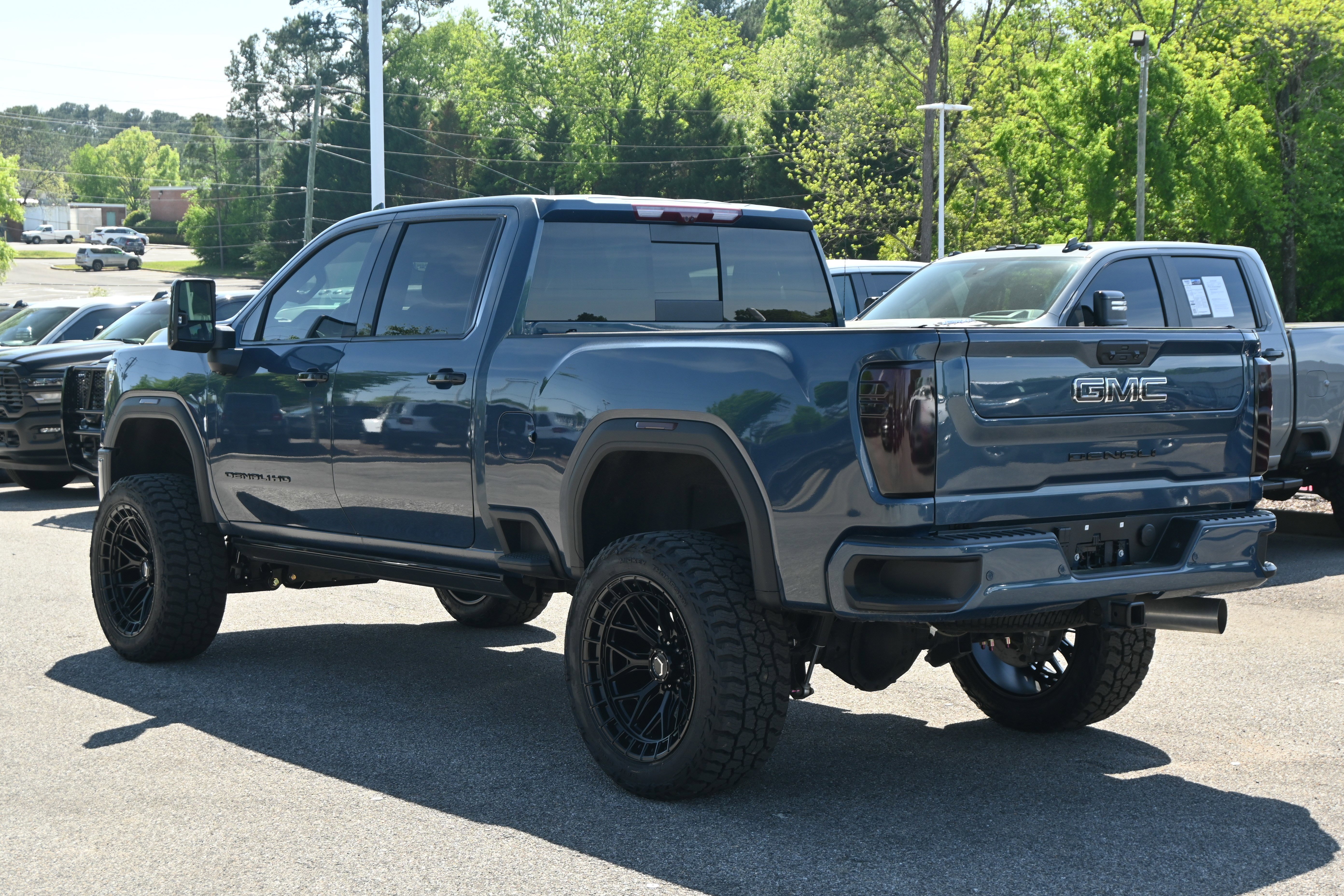 Used 2025 GMC Sierra 2500 Denali Ultimate image 11