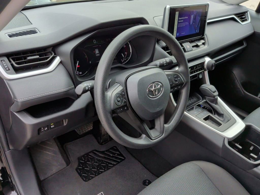 Used 2025 Toyota RAV4 LE image 14