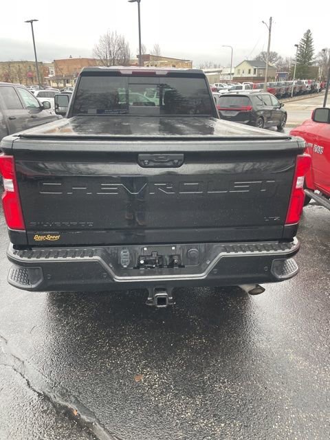 Used 2022 Chevrolet Silverado 2500 LTZ w/ LTZ Plus Package image 3