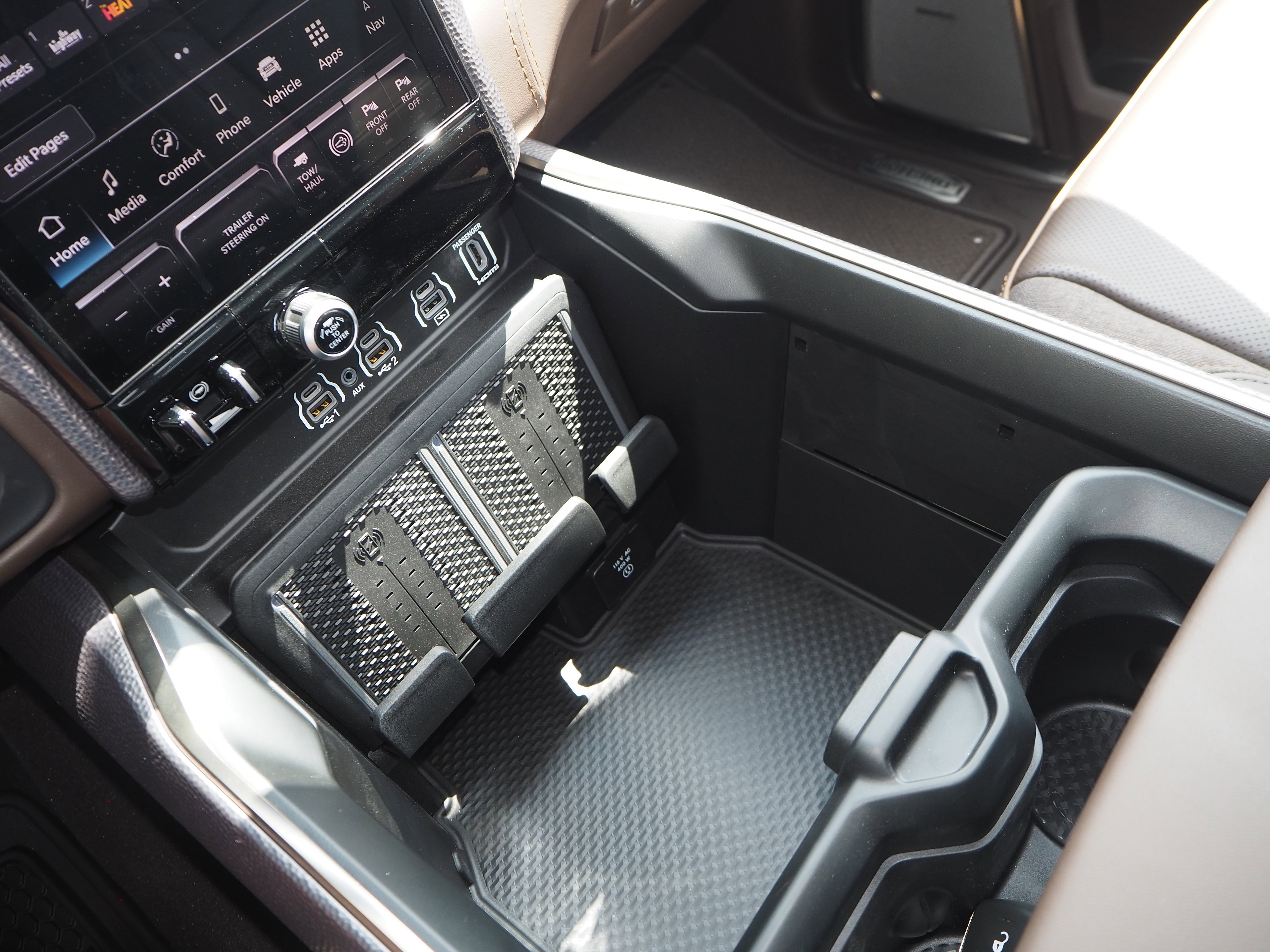 New 2025 RAM 2500 Limited AWD/4WD image 34