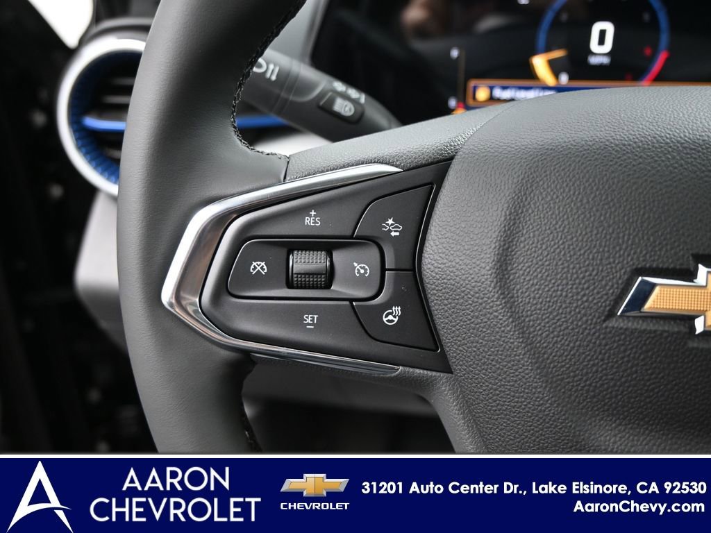 New 2026 Chevrolet Trax LT w/ Sunroof Package FWD image 17