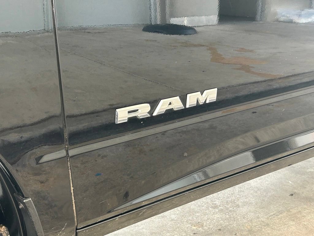 Used 2025 RAM 3500 Laramie w/ Sport Appearance Package AWD/4WD image 17