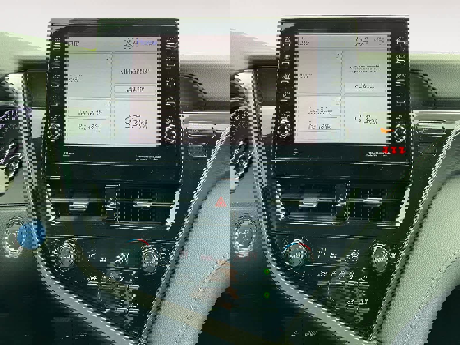 Used 2022 Toyota Camry XLE w/ Cold Weather Package image 16