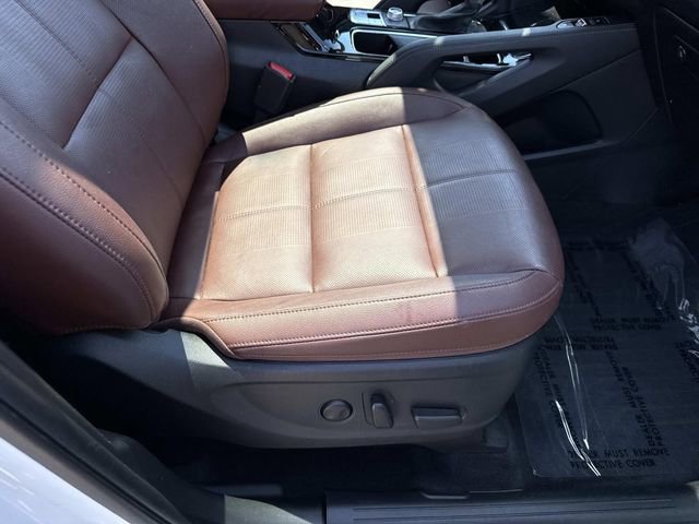 Used 2023 Kia Telluride EX w/ EX Captain's Chair Package image 10