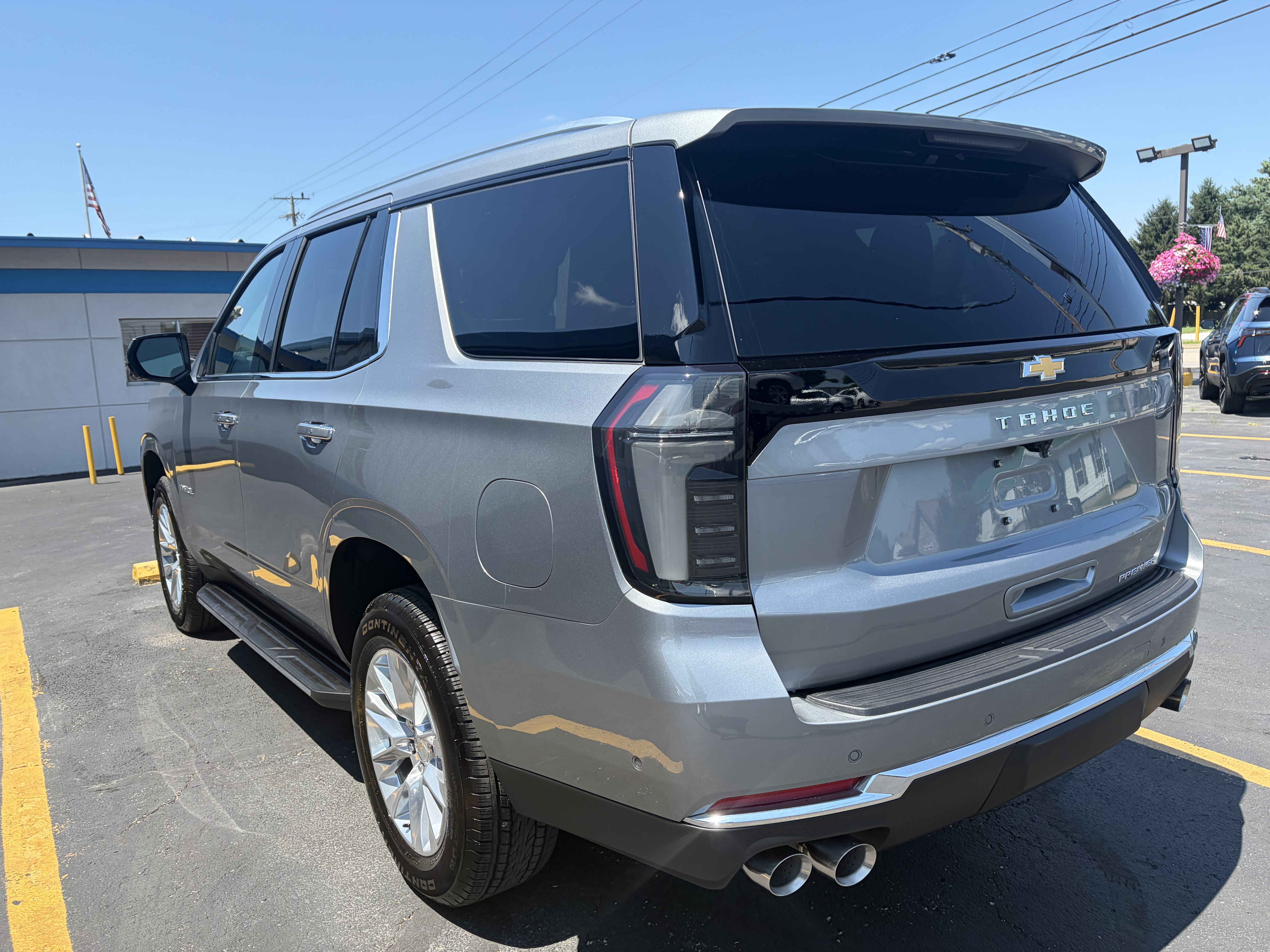 New 2026 Chevrolet Tahoe Premier w/ Sun And Tow Package AWD/4WD image 3