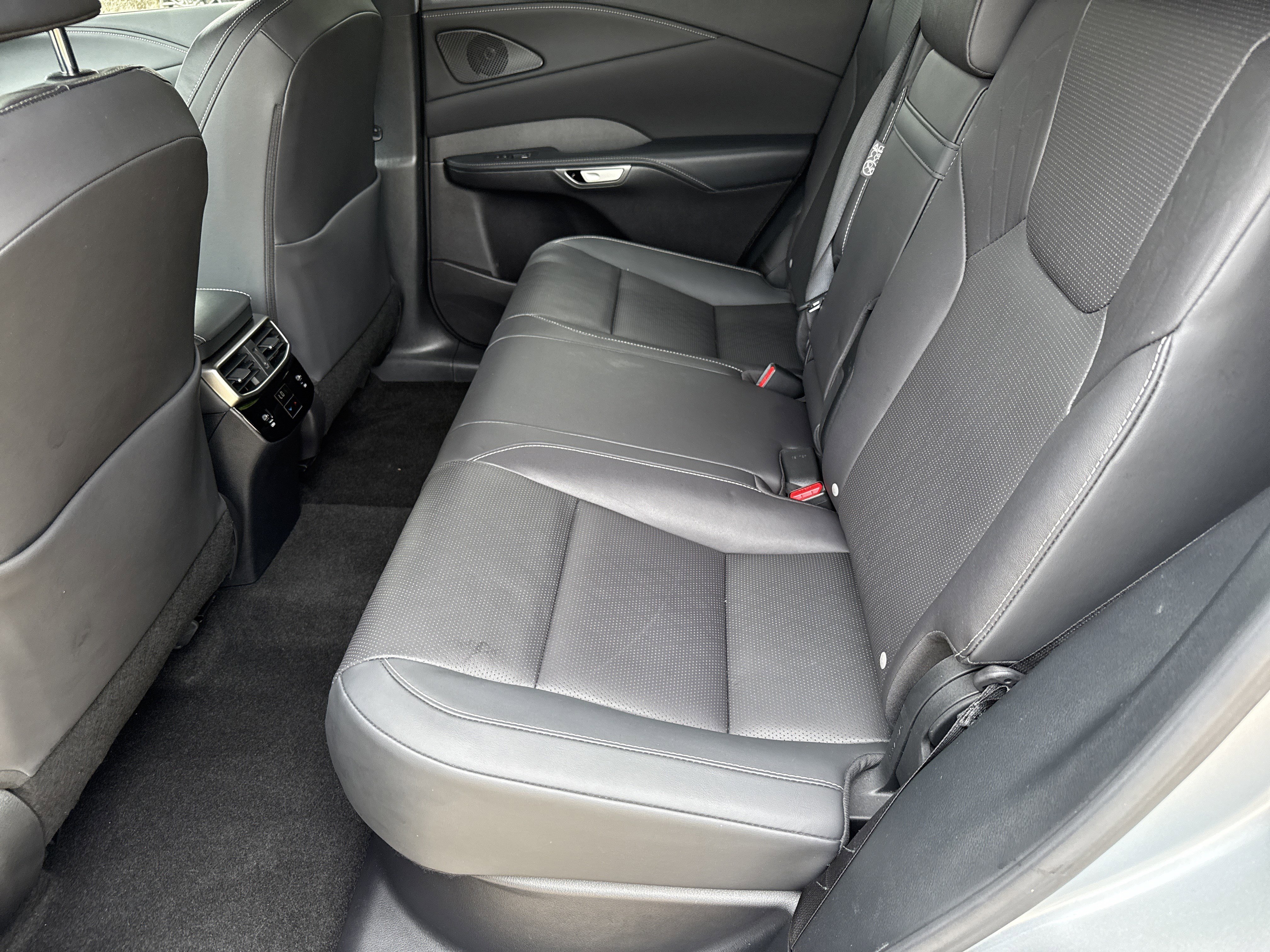Used 2023 Lexus RX 350 Premium Plus w/ Cold Area Package FWD image 20