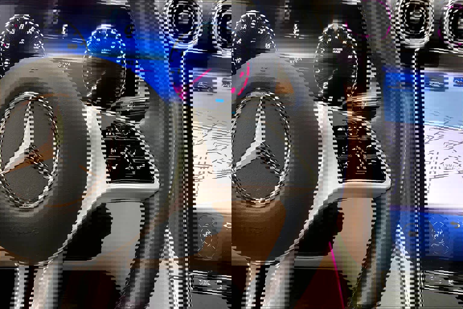 Used 2023 Mercedes-Benz GLC 300 4MATIC image 26